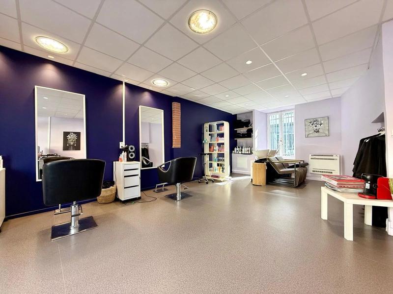 Magasins - 67 m² - 1 pièce