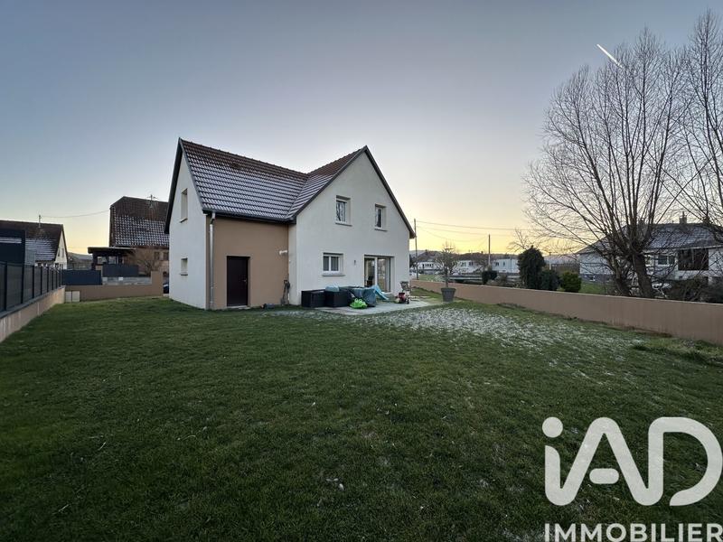 Maison - 100 m² - 5 pièces