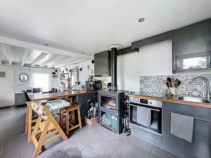 Maison - 85 m² - 5 pièces