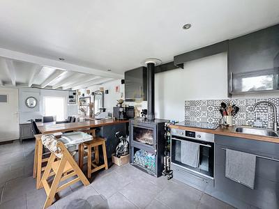 Maison - 85 m² - 5 pièces