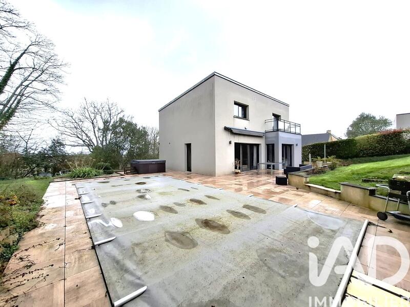 Maison de maîtres - 146 m² - 6 pièces