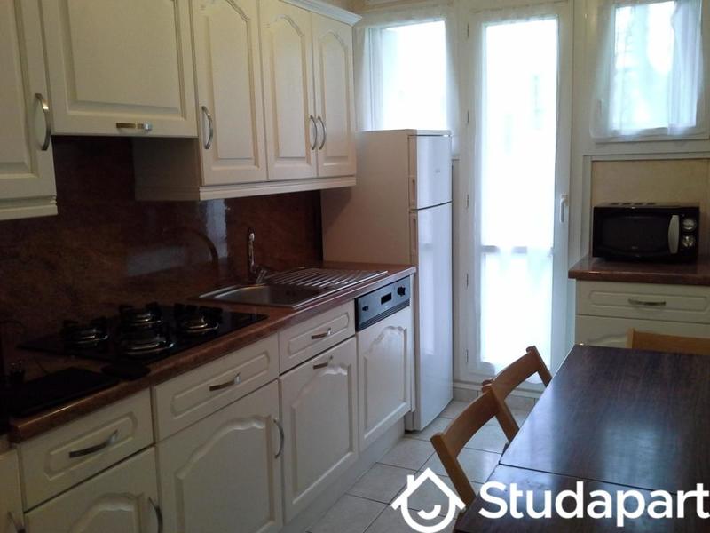 Chambre - 15 m² - 1 pièce