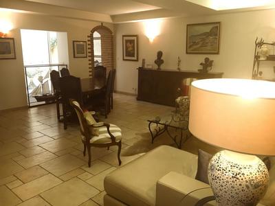 Maison - 185 m² - 6 pièces