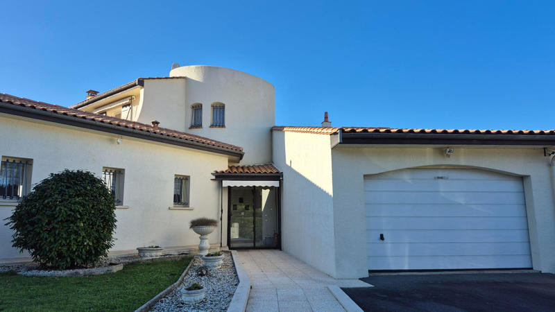 Maison - 151 m² - 6 pièces