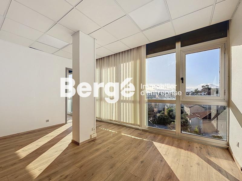 Bureau - 165 m² - 8 pièces