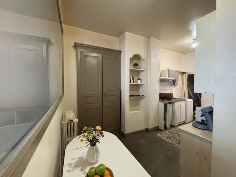 Immeuble - 222 m² - 13 pièces