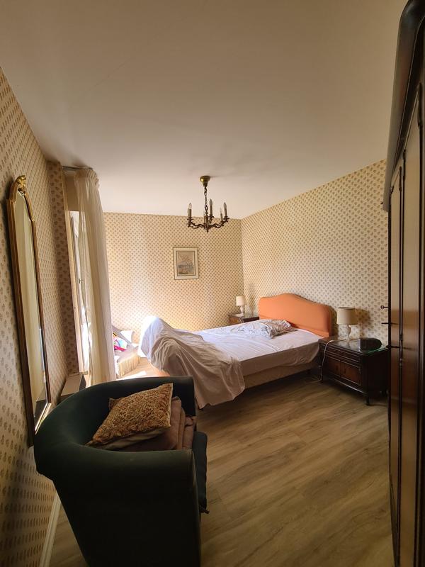 Appartement - 105 m² - 5 pièces