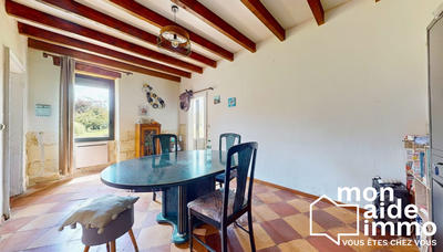 Maison - 215 m² - 7 pièces