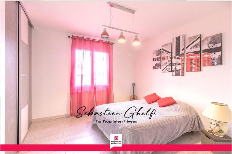 Maison - 220 m² - 8 pièces