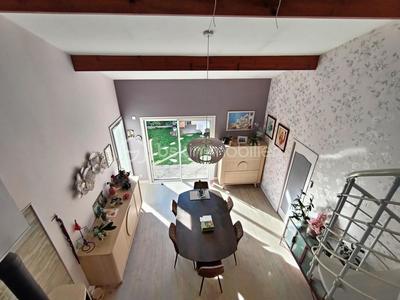 Maison traditionnelle - 113 m² - 5 pièces