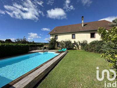 Maison - 317 m² - 13 pièces