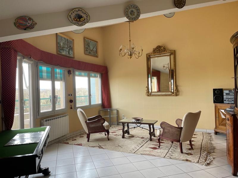 Appartement - 89 m² - 3 pièces