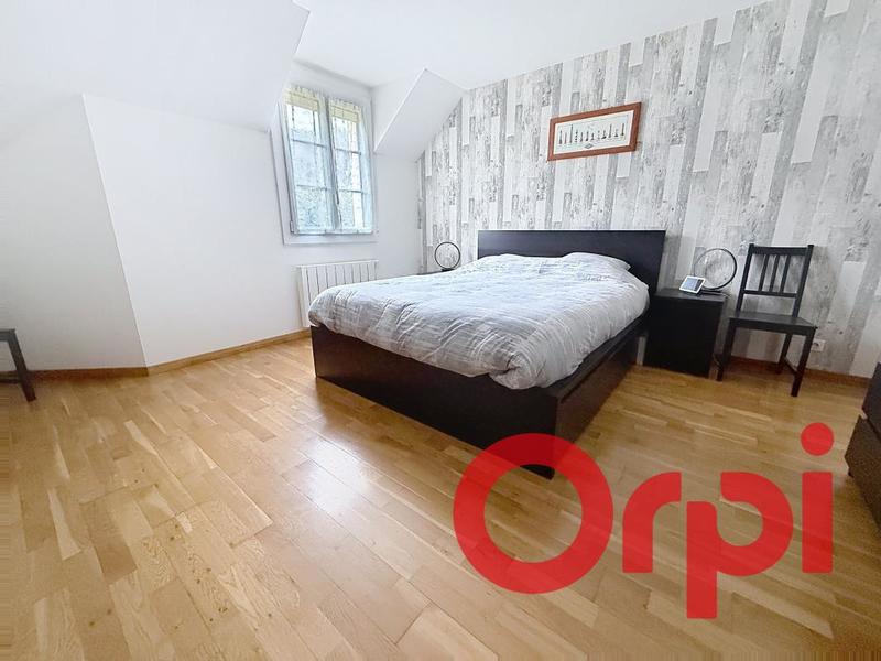 Maison - 175 m² - 6 pièces