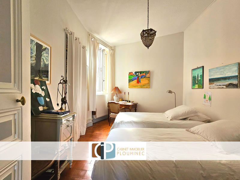 Appartement - 99 m² - 4 pièces