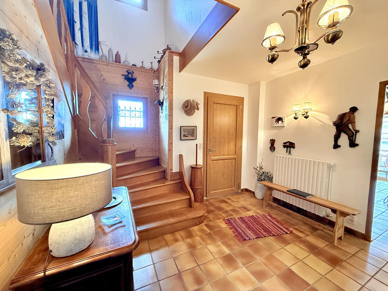 Châlet - 280 m² - 10 pièces