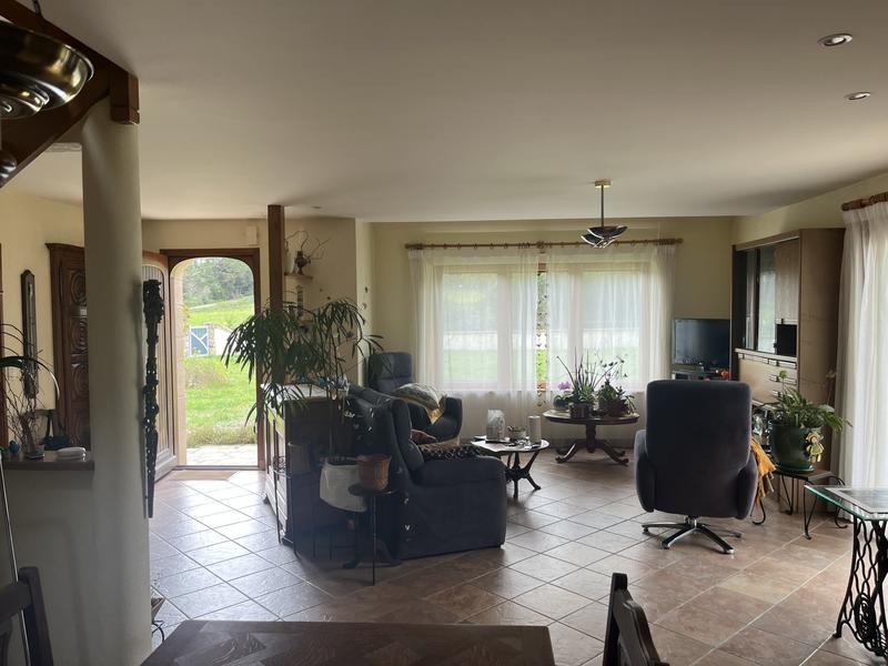 Maison - 128 m² - 8 pièces