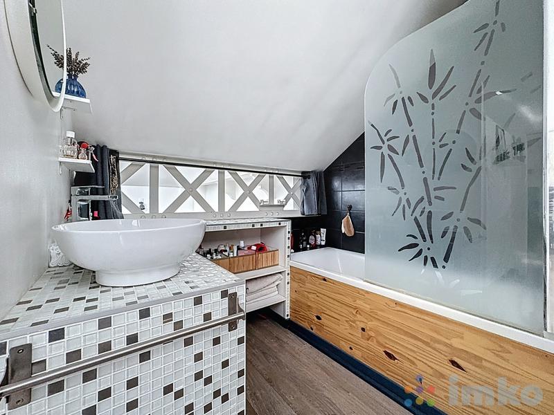 Loft - 66 m² - 2 pièces