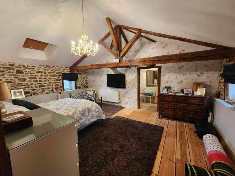 Propriété - 150 m² - 5 pièces