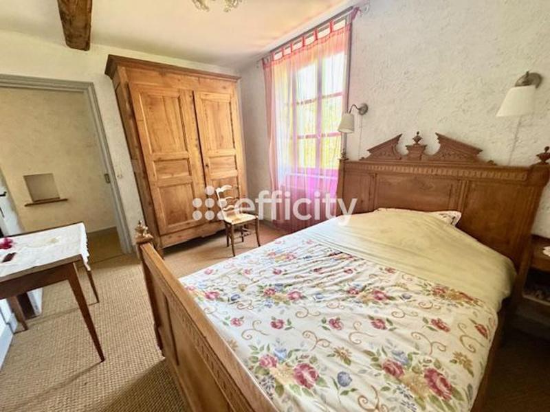 Maison - 220 m² - 10 pièces