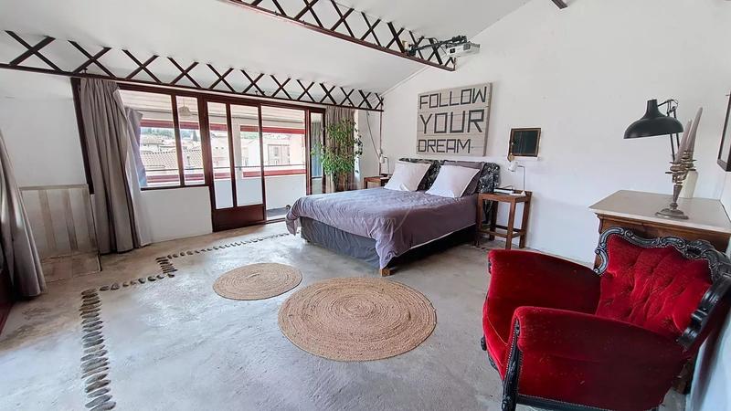 Appartement - 136 m² - 4 pièces