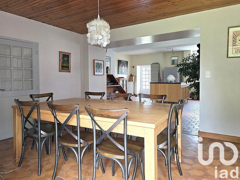 Maison - 298 m² - 11 pièces