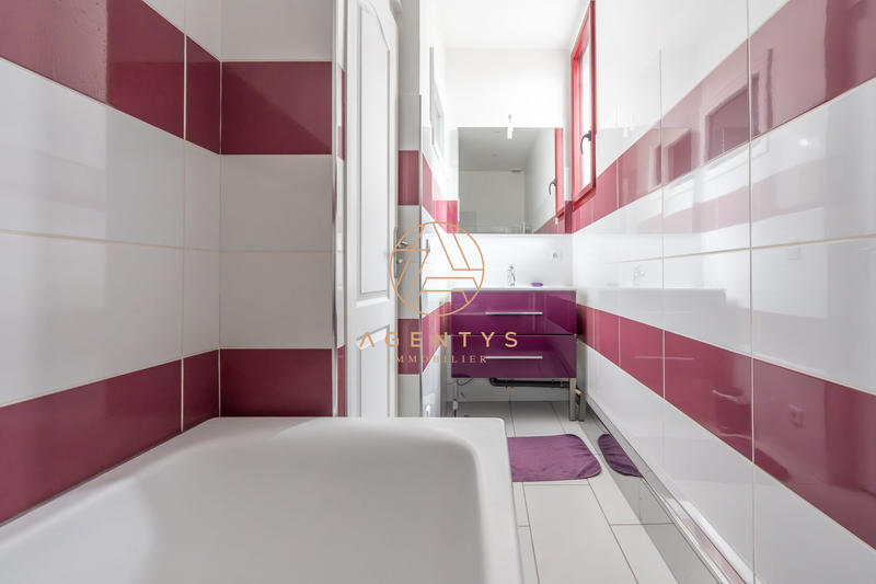 Maison - 118 m² - 5 pièces