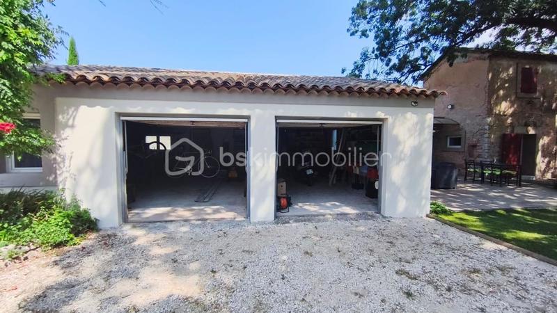 Propriété - 146 m² - 7 pièces