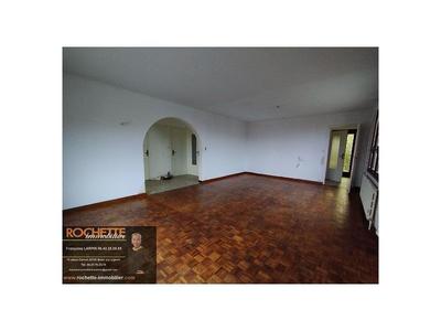 Maison traditionnelle - 139 m² - 6 pièces