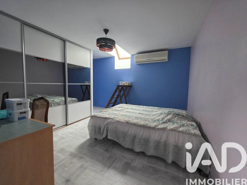 Maison - 232 m² - 8 pièces