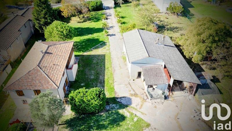 Maison - 181 m² - 7 pièces