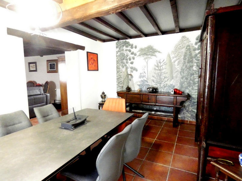 Maison - 148 m² - 6 pièces