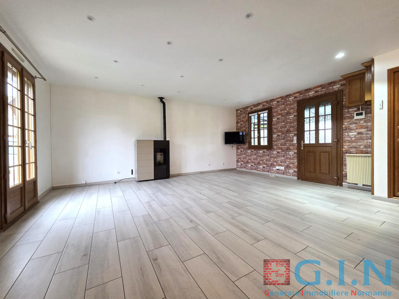 Maison - 94 m² - 5 pièces