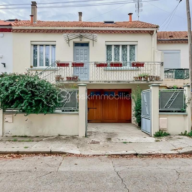 Maison traditionnelle - 90 m² - 5 pièces