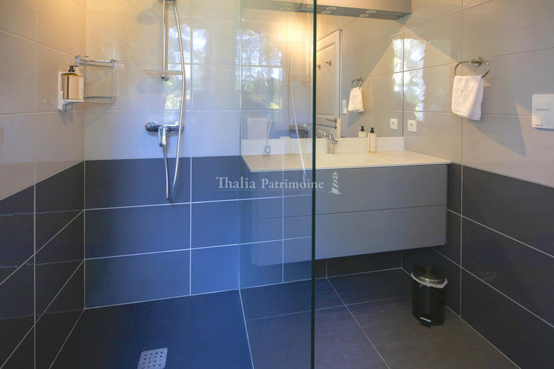 Maison - 180 m² - 4 pièces