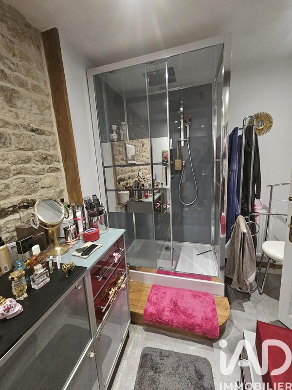 Maison - 371 m² - 11 pièces