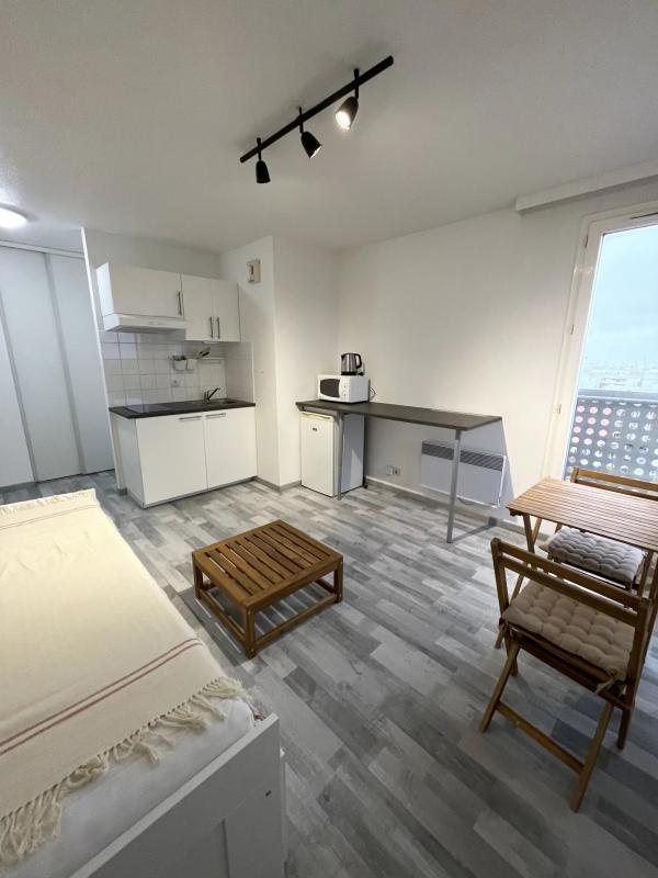 Studio - 19 m² - 1 pièce