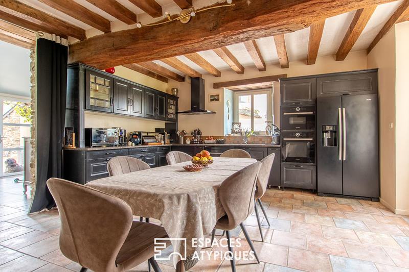 Maison - 530 m² - 12 pièces