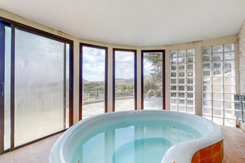 Villa - 169 m² - 5 pièces