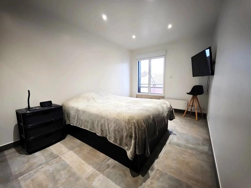 Appartement - 102 m² - 5 pièces