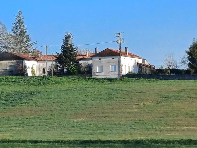 Maison - 186 m² - 8 pièces