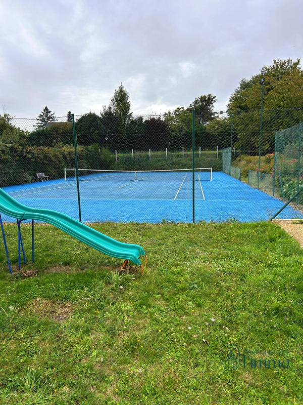 Maison - 169 m² - 7 pièces