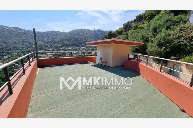 Maison - 804 m² - 8 pièces