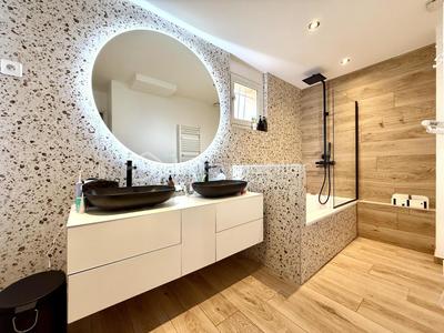 Maison - 142 m² - 6 pièces