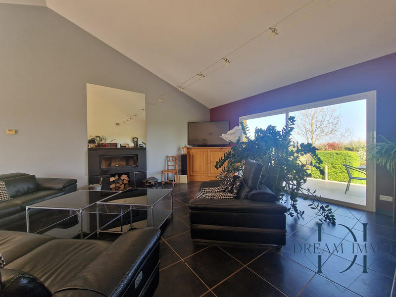 Maison contemporaine - 325 m² - 10 pièces