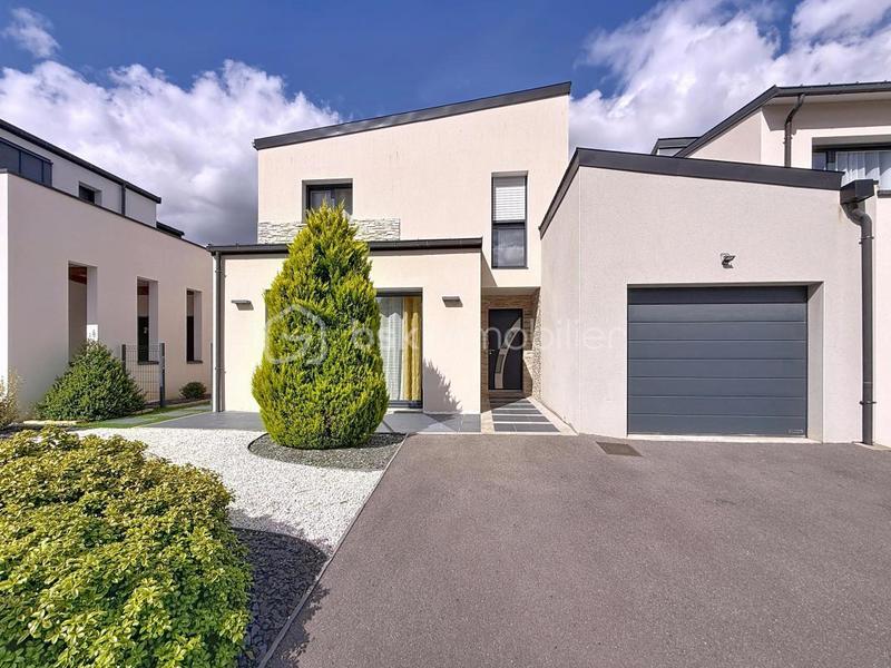 Maison - 115 m² - 5 pièces