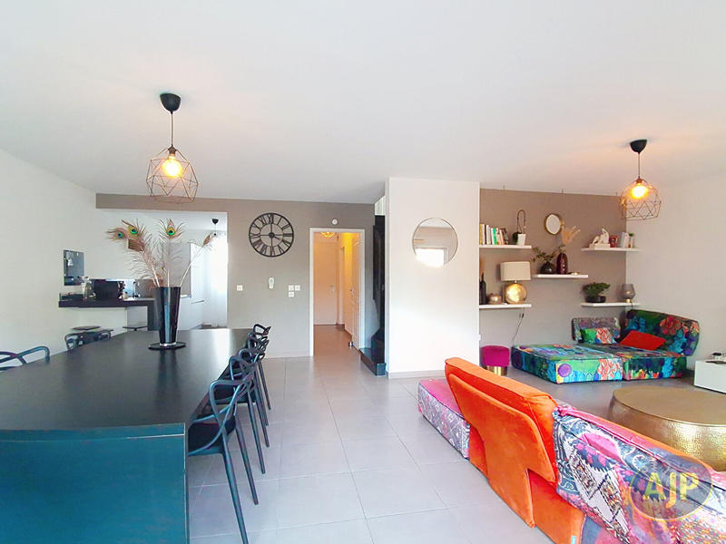 Maison - 125 m² - 6 pièces