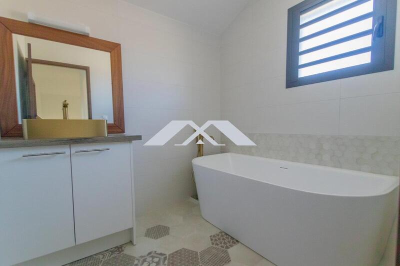 Villa - 90 m² - 4 pièces