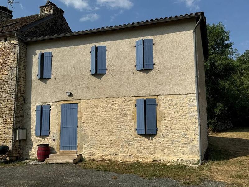 Maison - 280 m² - 9 pièces