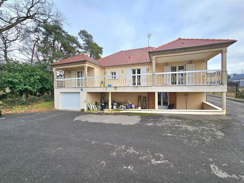 Maison - 194 m² - 6 pièces