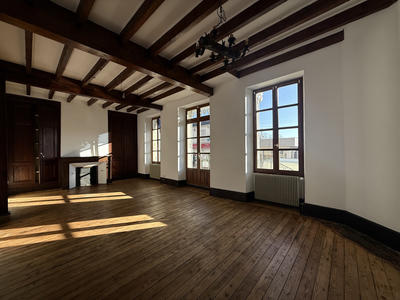 Maison de village - 165 m² - 11 pièces